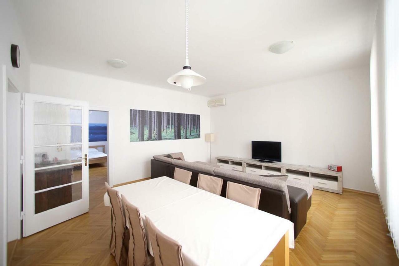 Skyscraper Apartment Tour As Ljubljana Extérieur photo