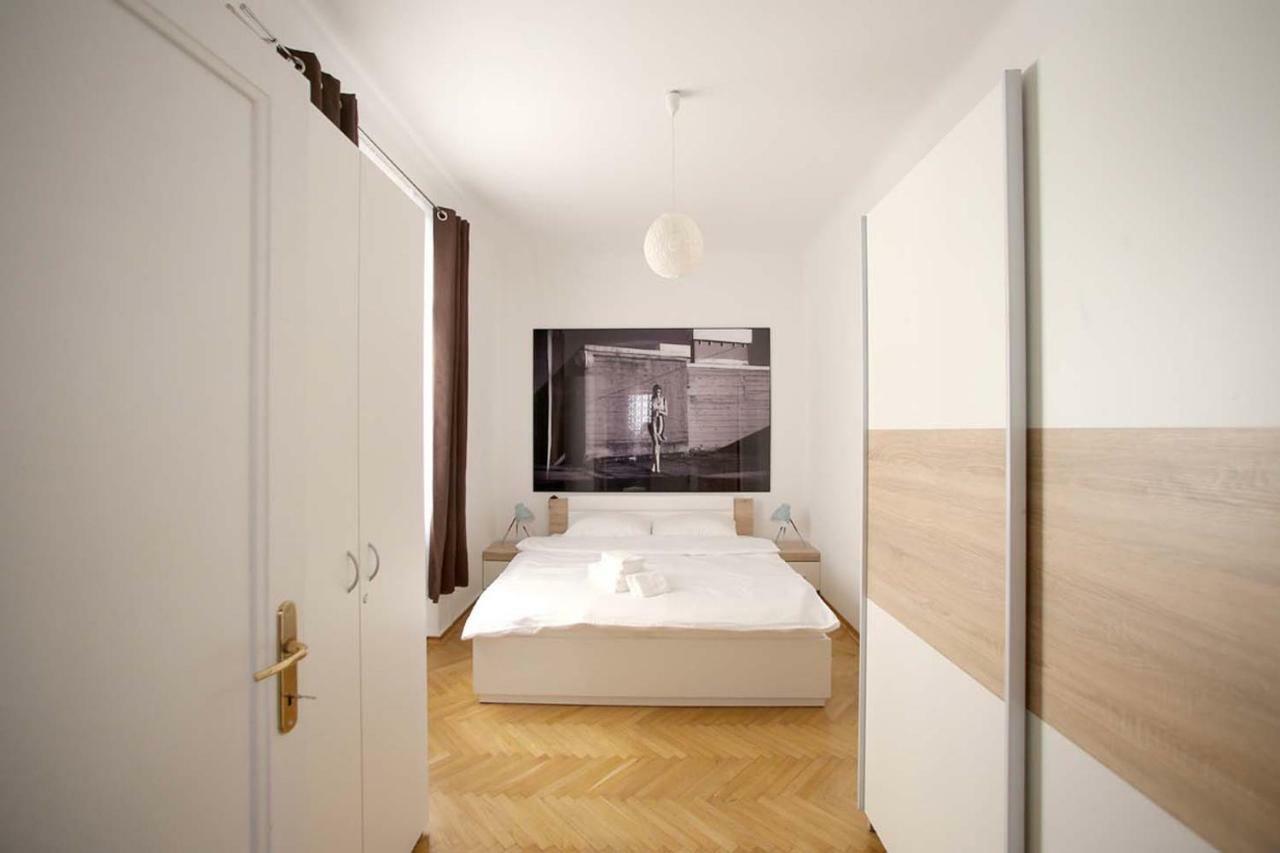 Skyscraper Apartment Tour As Ljubljana Extérieur photo