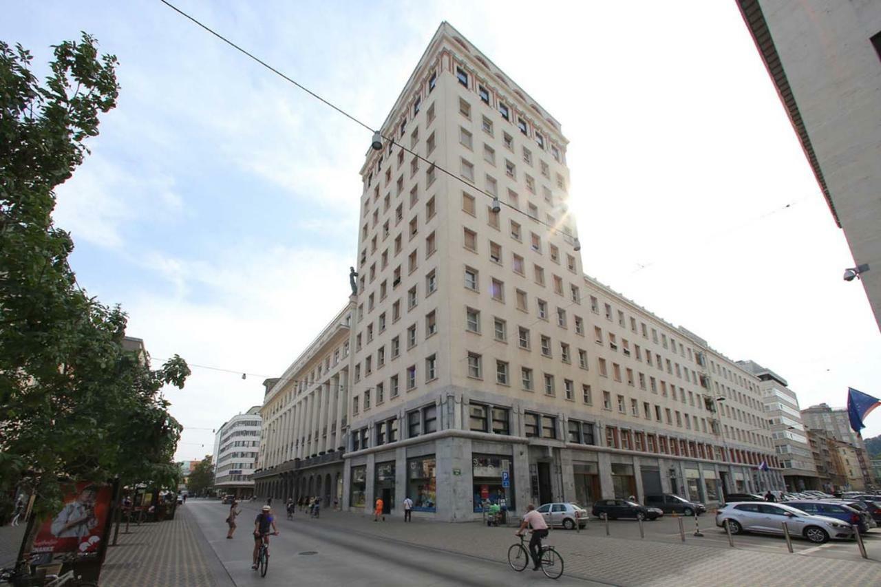 Skyscraper Apartment Tour As Ljubljana Extérieur photo